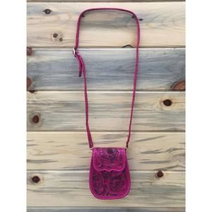 NEW QUE CHULA purse in fuchsia